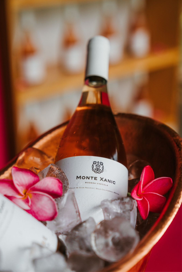 Botella de vino Monte Xanic Rose