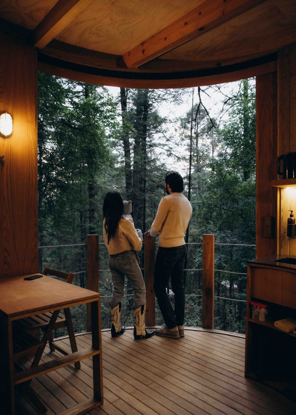 Escapada de puente: cómo aprovecharlo en una cabaña en el bosque