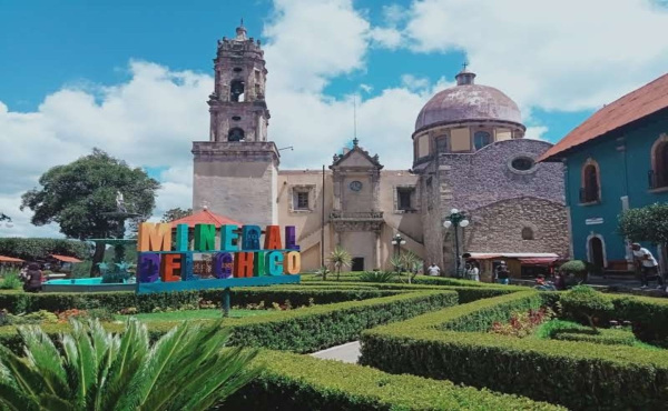 Recorrido por el Pueblo Mineral del Chico (Dia)