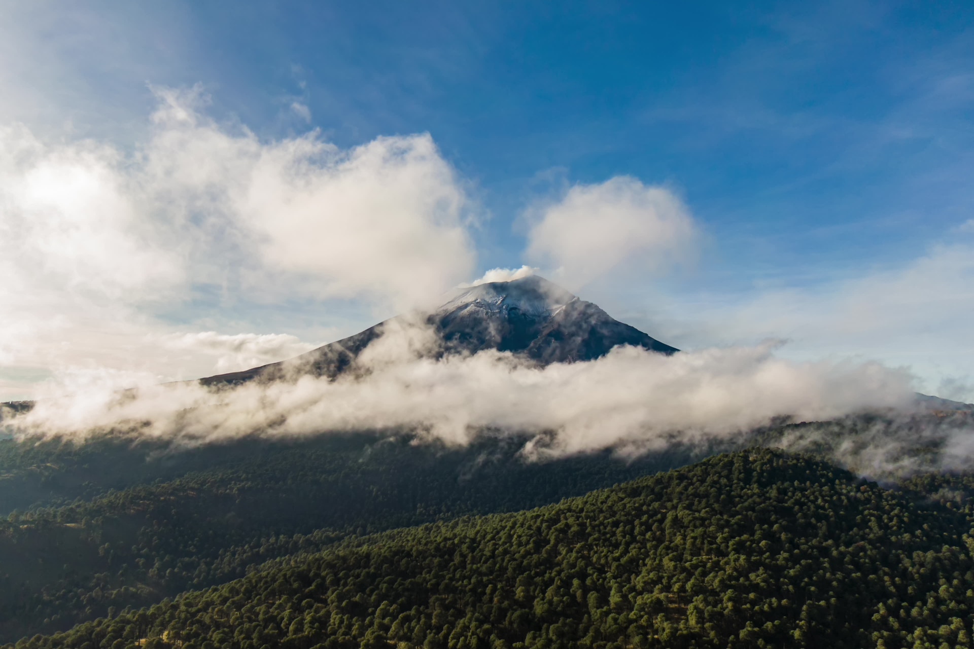 Vista directa al volcán Popocatépetl desde la propiedad
